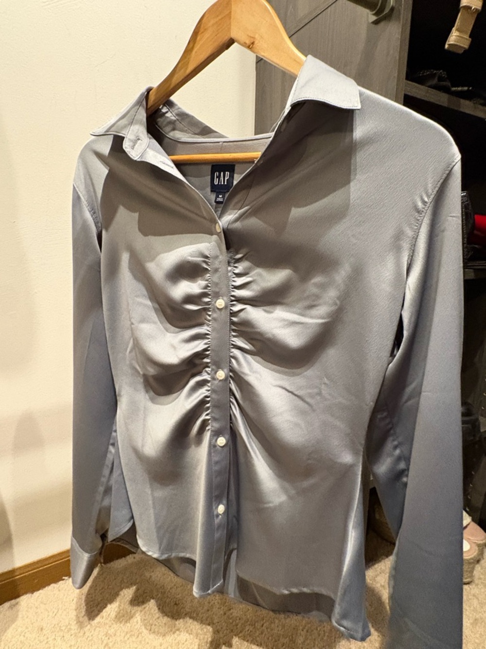 Women's Ruched Button-Down Shirt